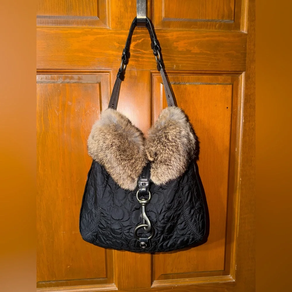 Vintage Coach Soho Quilted Rabbit Fur Hobo Y2K - Picture 9 of 15